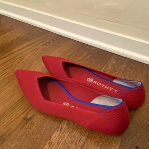 Rothys point size 9 -red